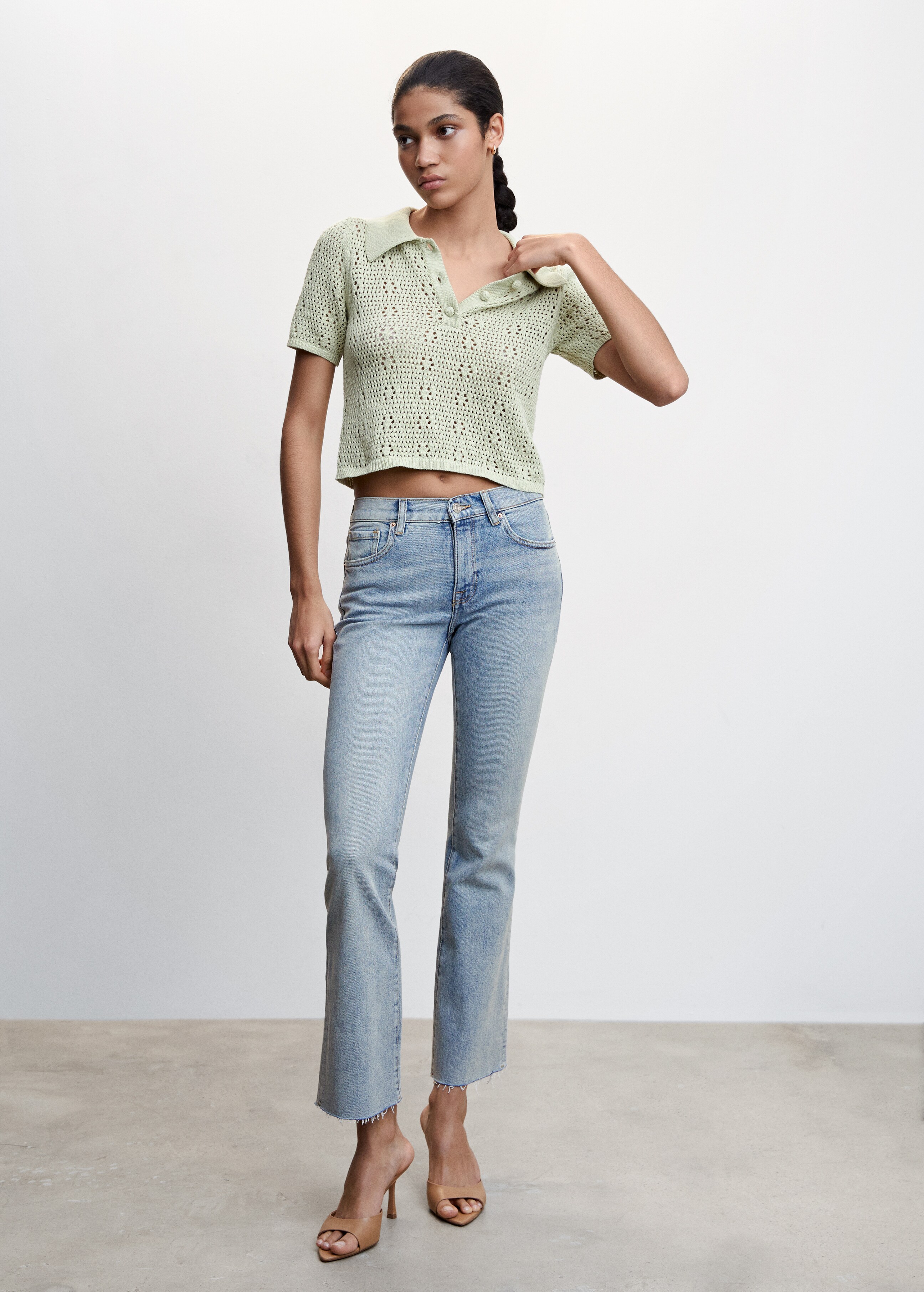 Flare-Jeans mit niedrigem Bund - Allgemeine Ansicht