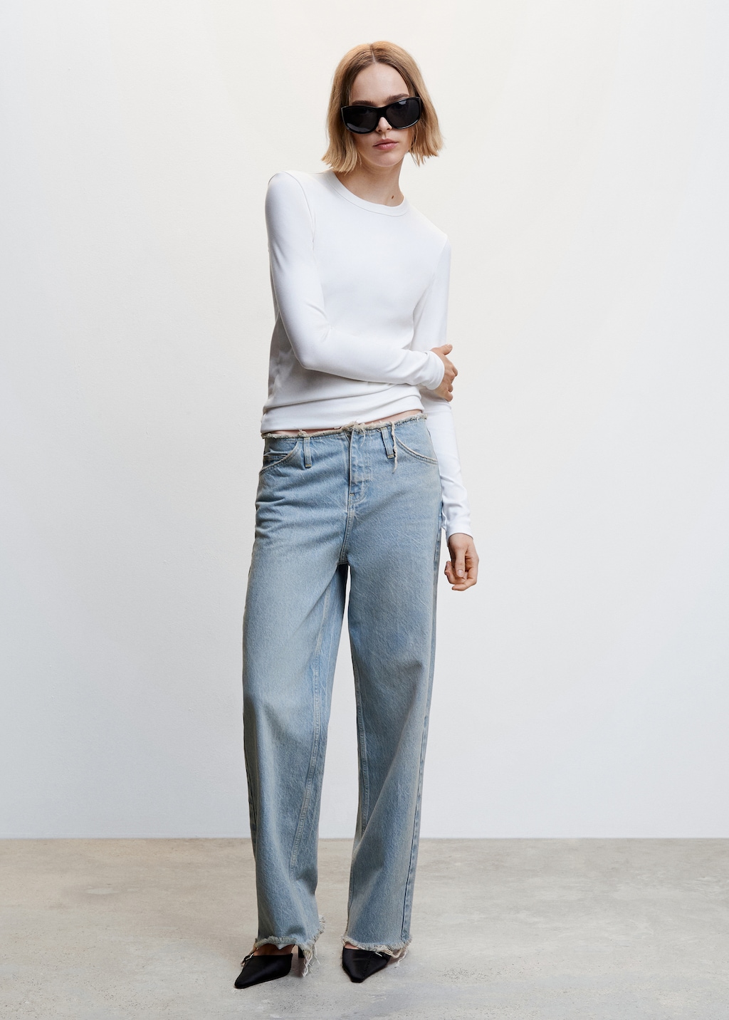 Wideleg mid-rise jeans - General plane