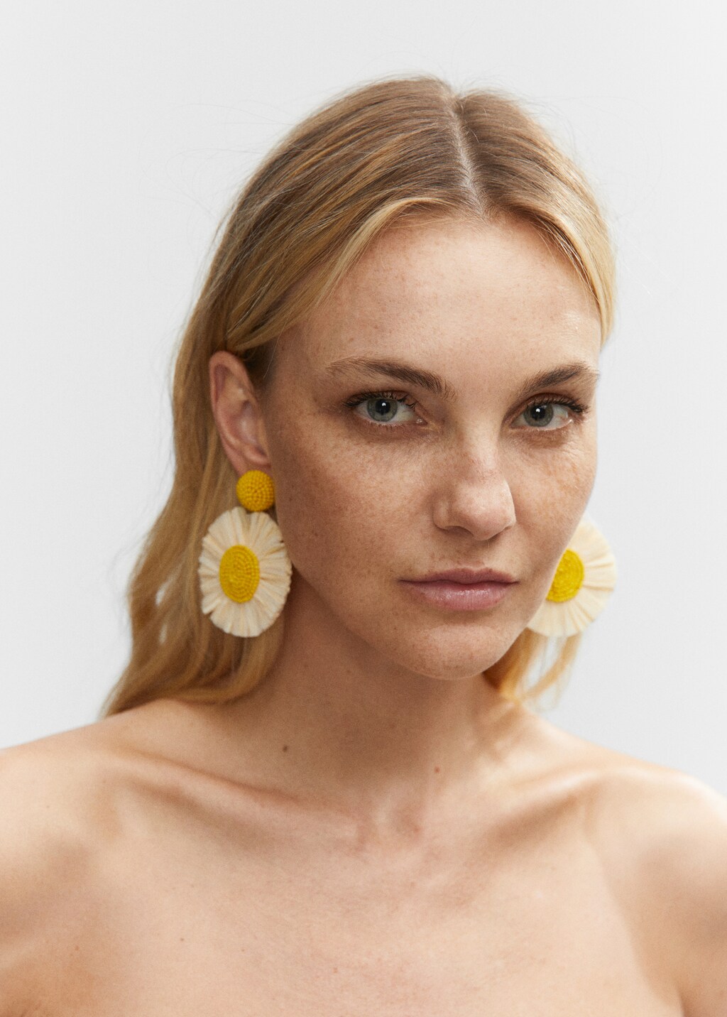 Raffia earrings - General plane