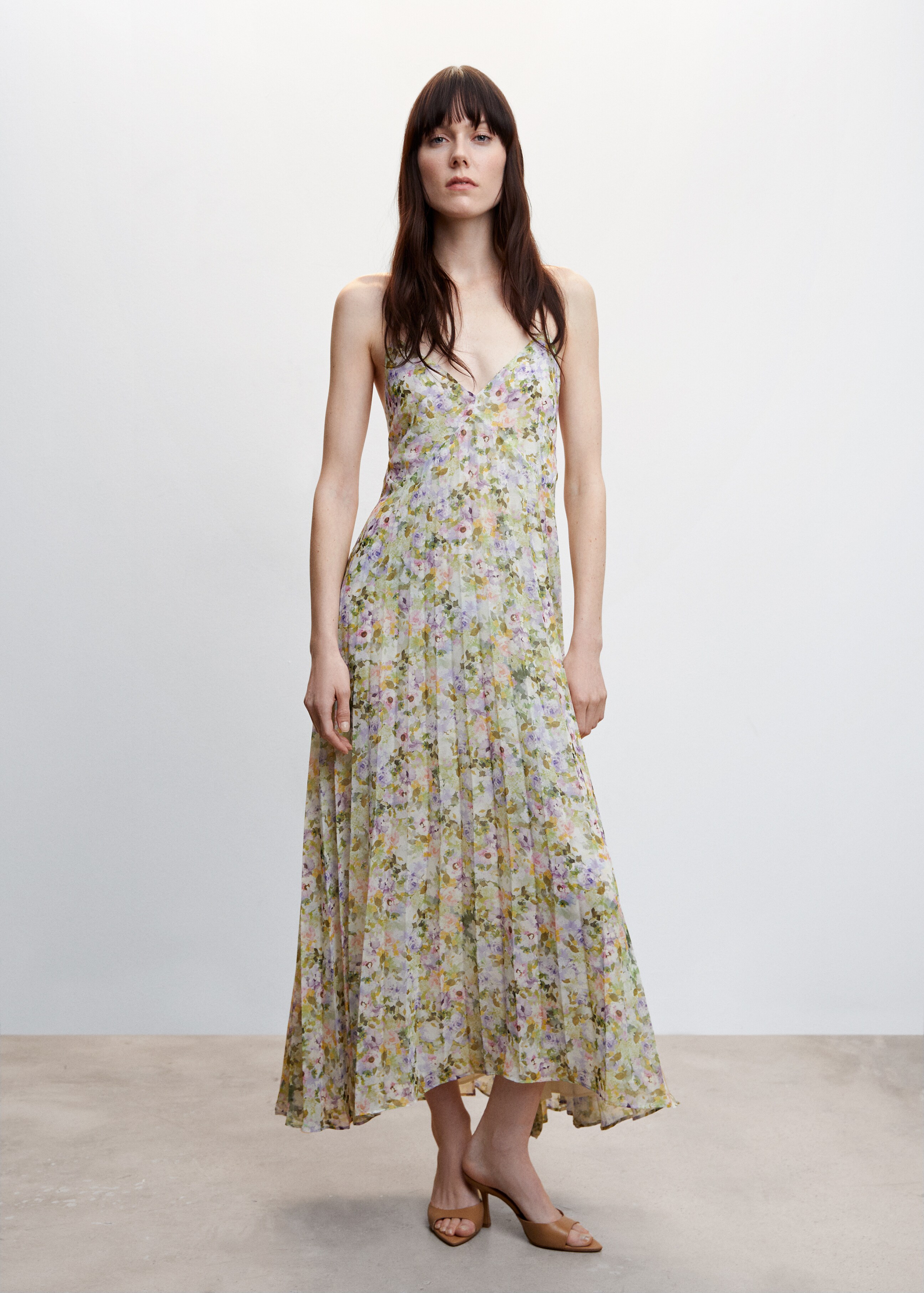 Pleated floral dress - General plane