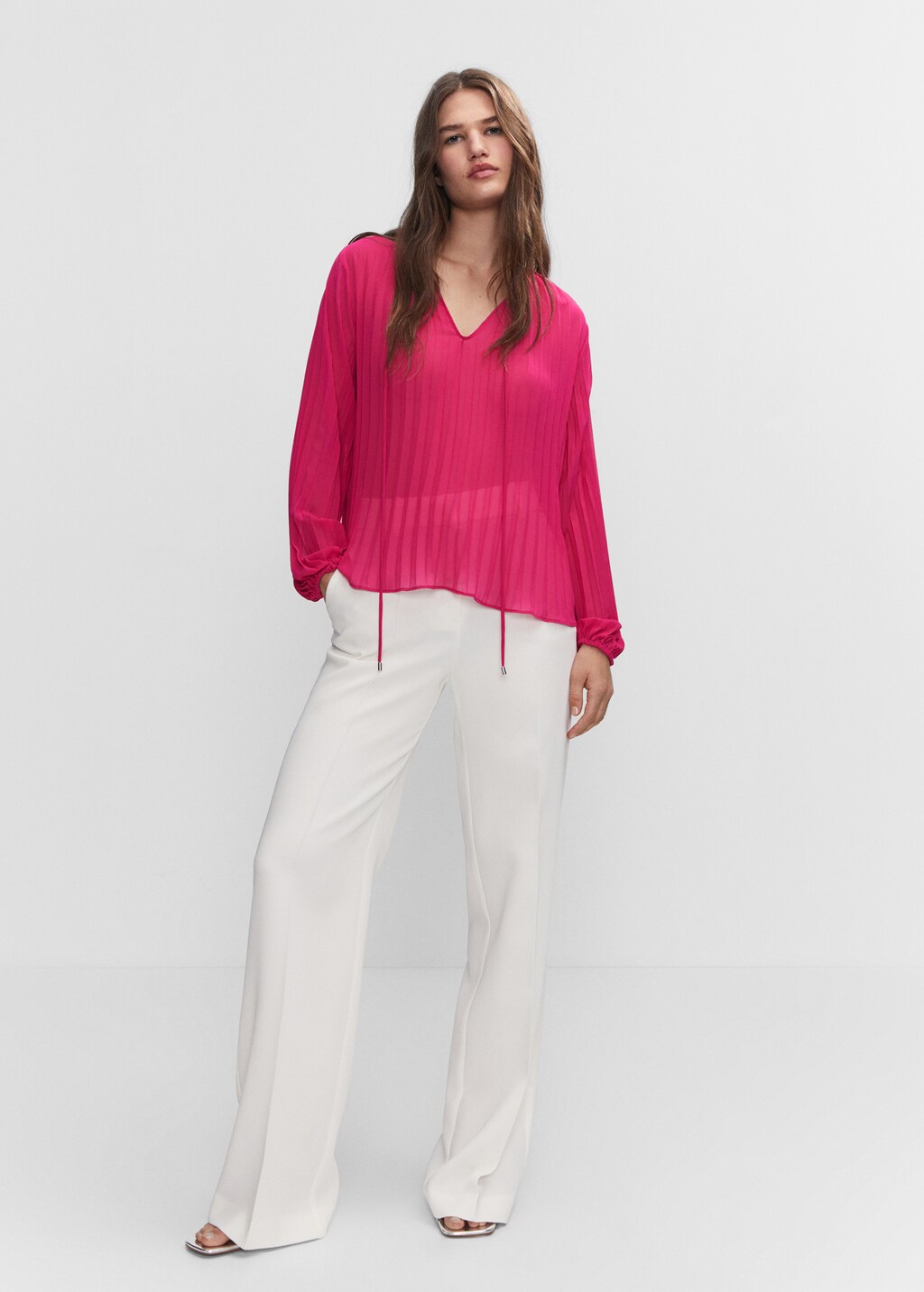 Pleated blouse with puffed sleeves - General plane