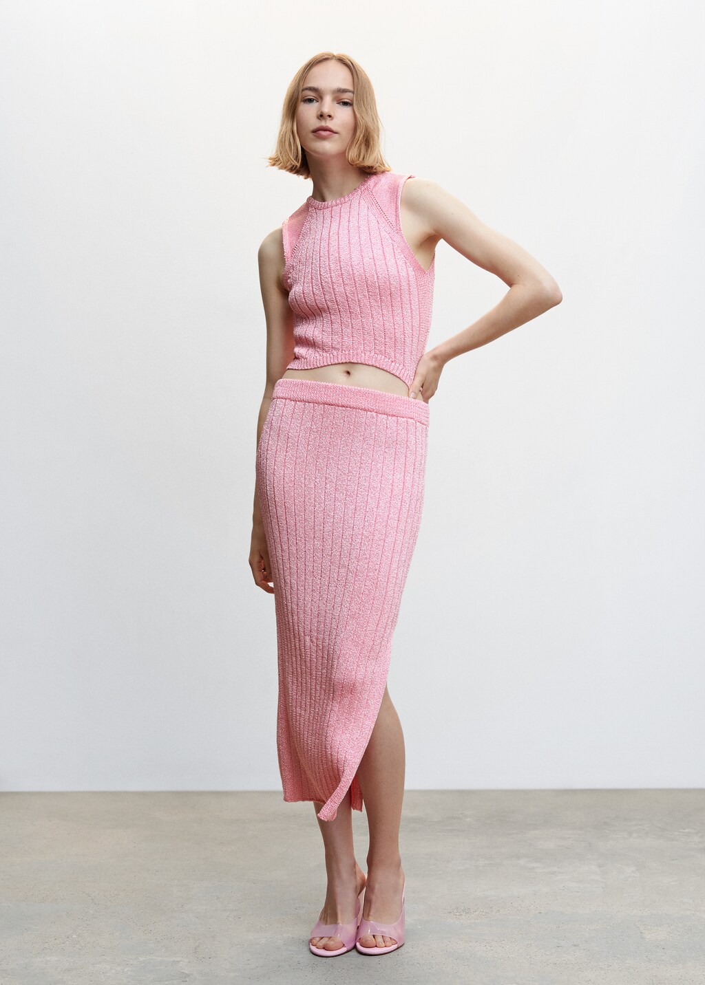 Ribbed midi skirt - General plane