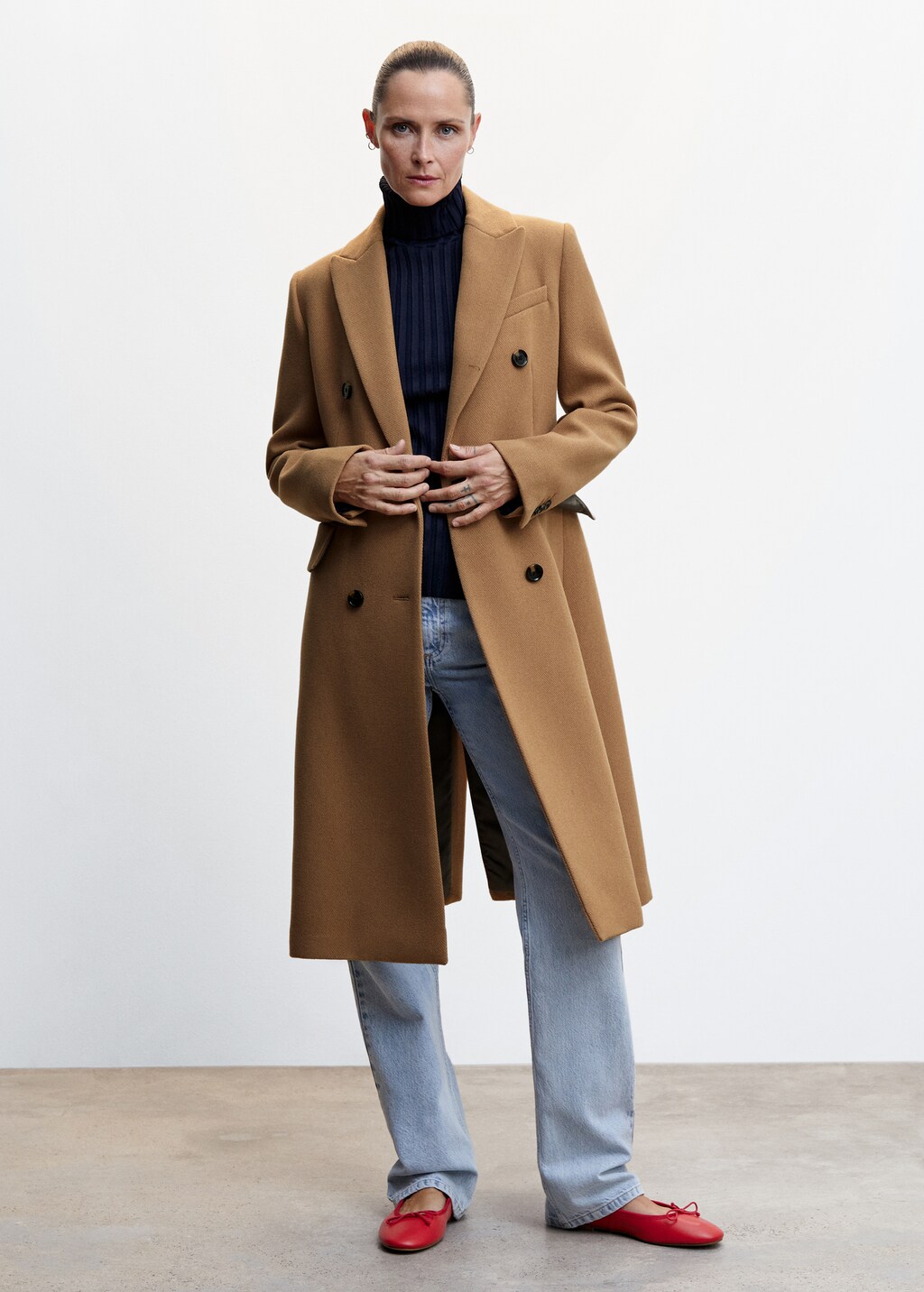 Tailored wool coat - General plane