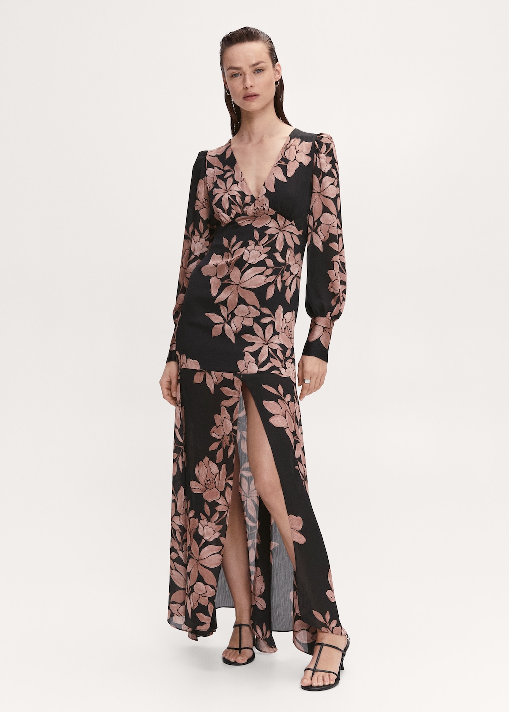 Vestido gaze floral - Plano geral