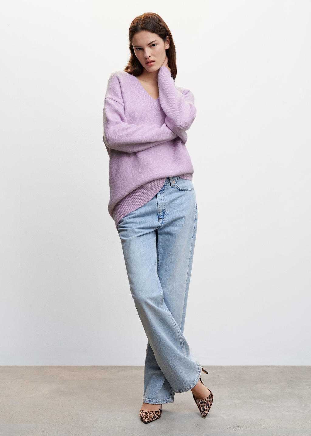 Chunky-knit V-neck sweater - General plane