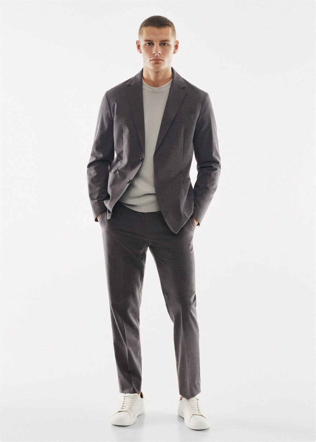 Breathable slim-fit suit jacket - General plane