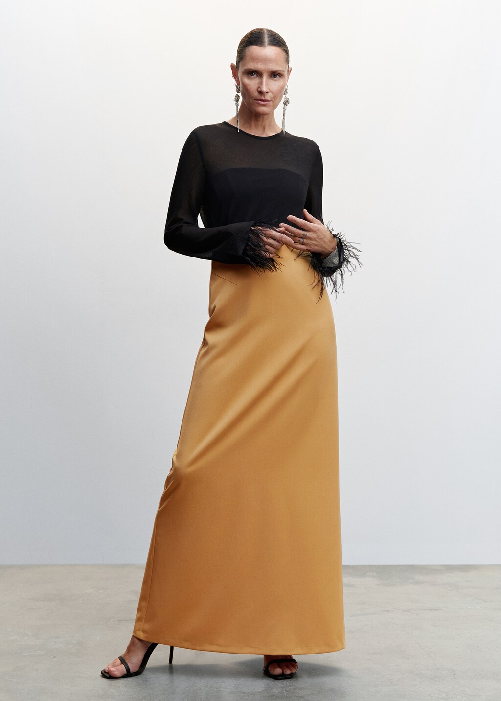 Flowy long skirt - General plane