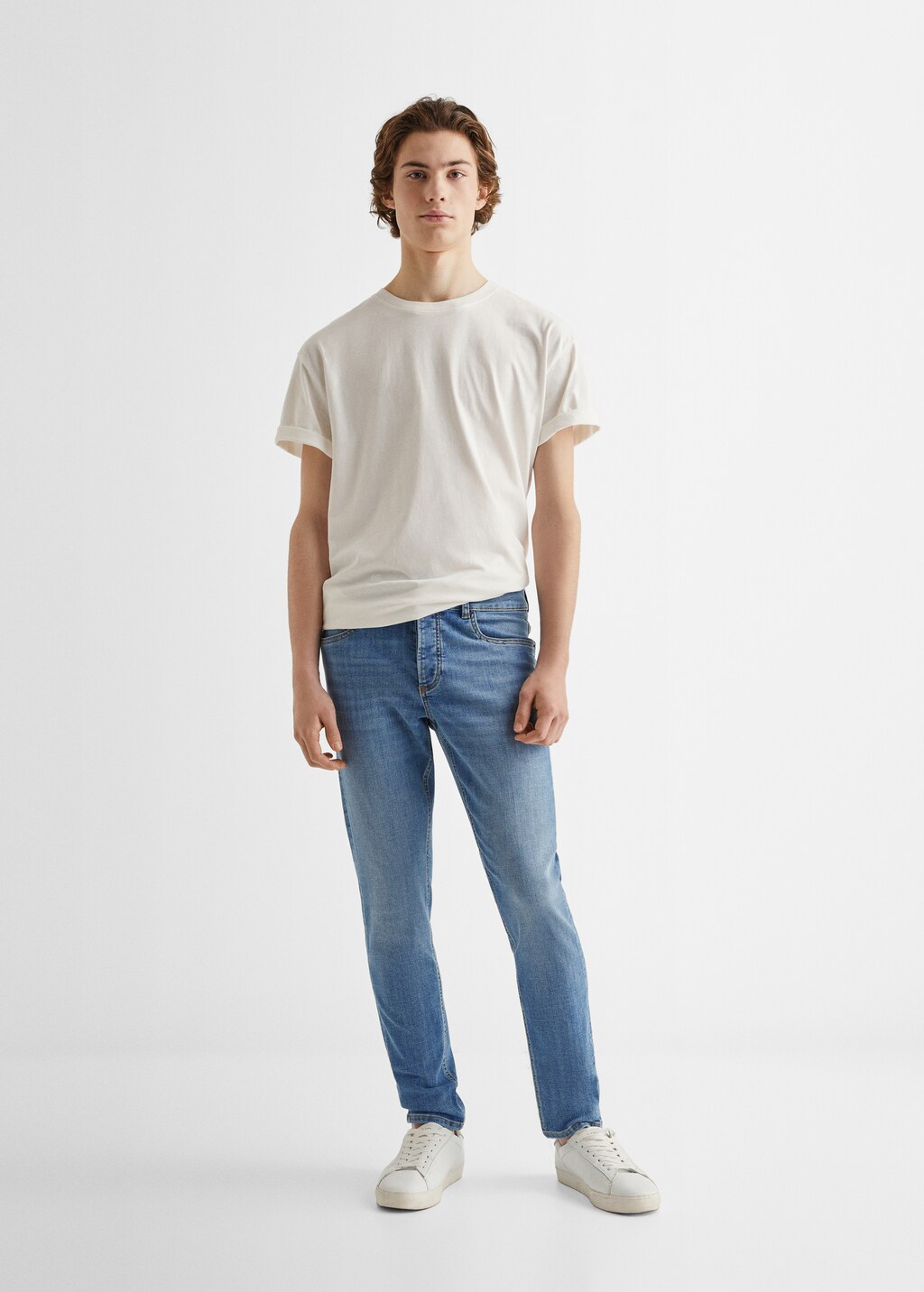 Slim-fit jeans with buttons - General plane