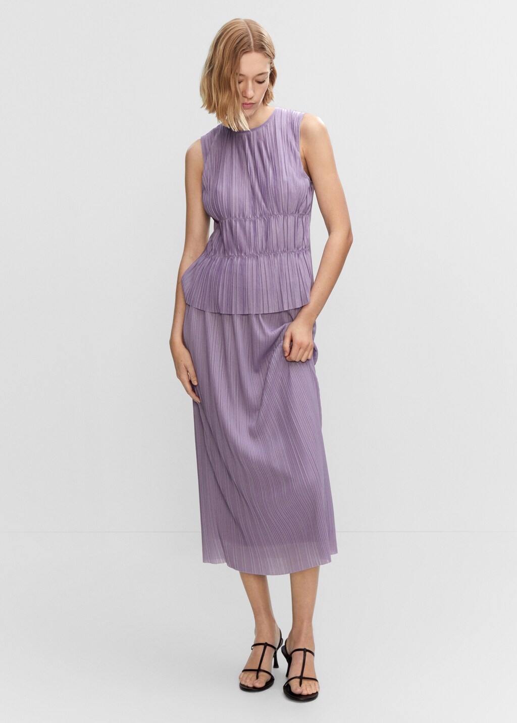 Pleated midi skirt - General plane