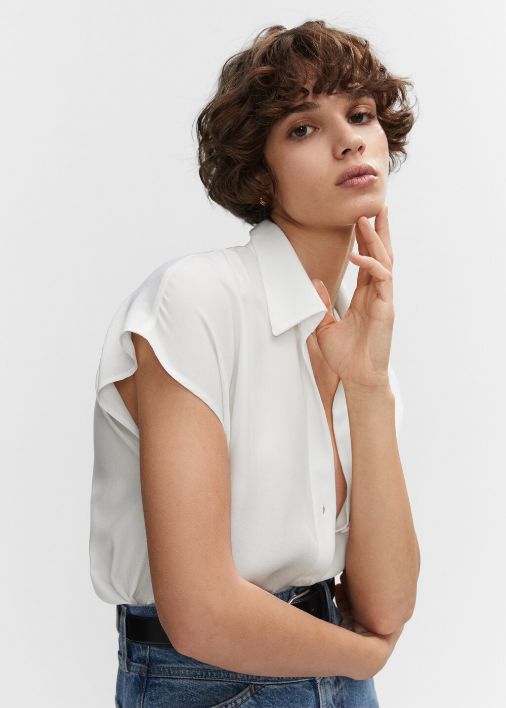 Sleeveless lyocell shirt - Details of the article 1