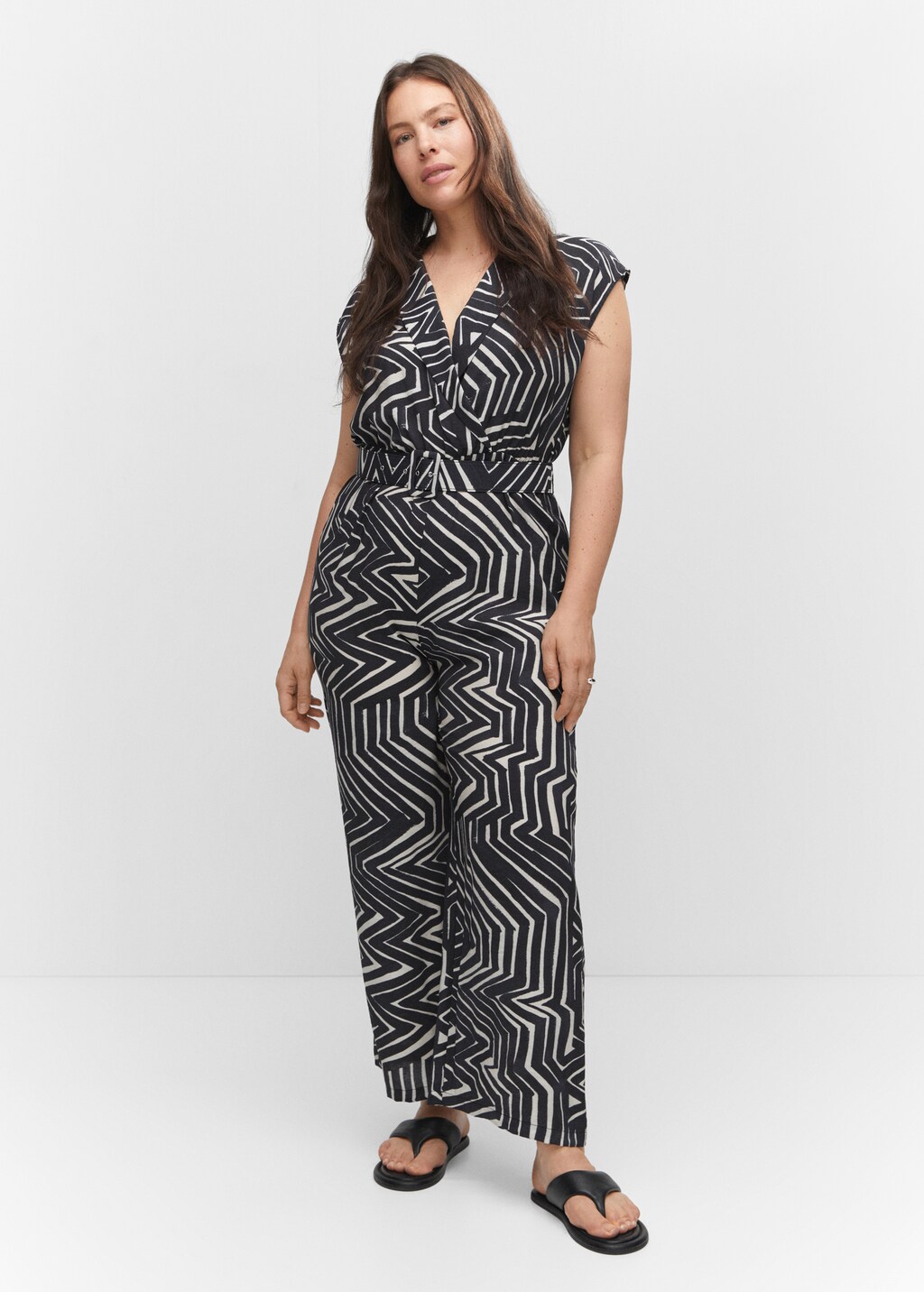 Belt printed jumpsuit - Details of the article 3