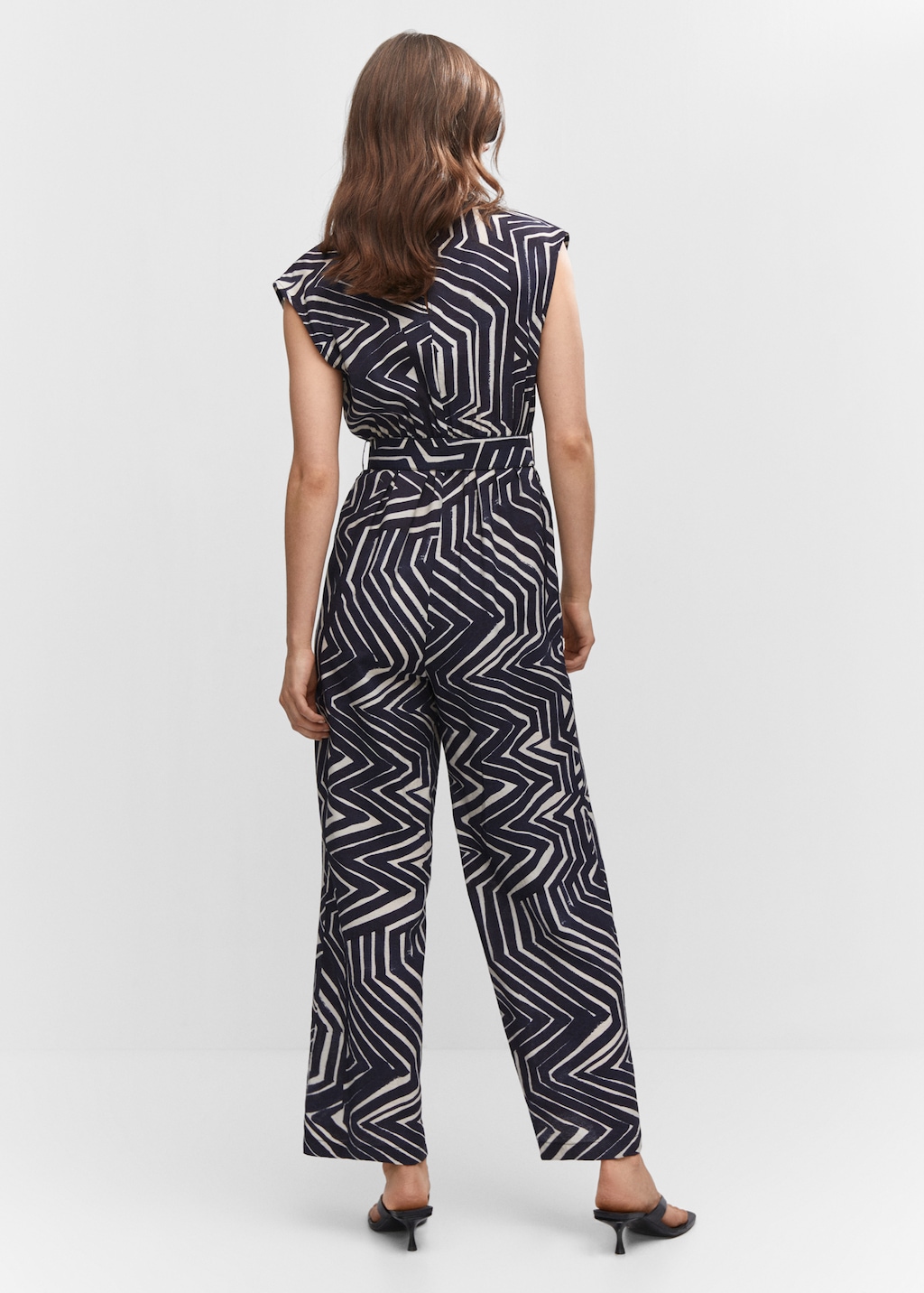 Belt printed jumpsuit - Reverse of the article