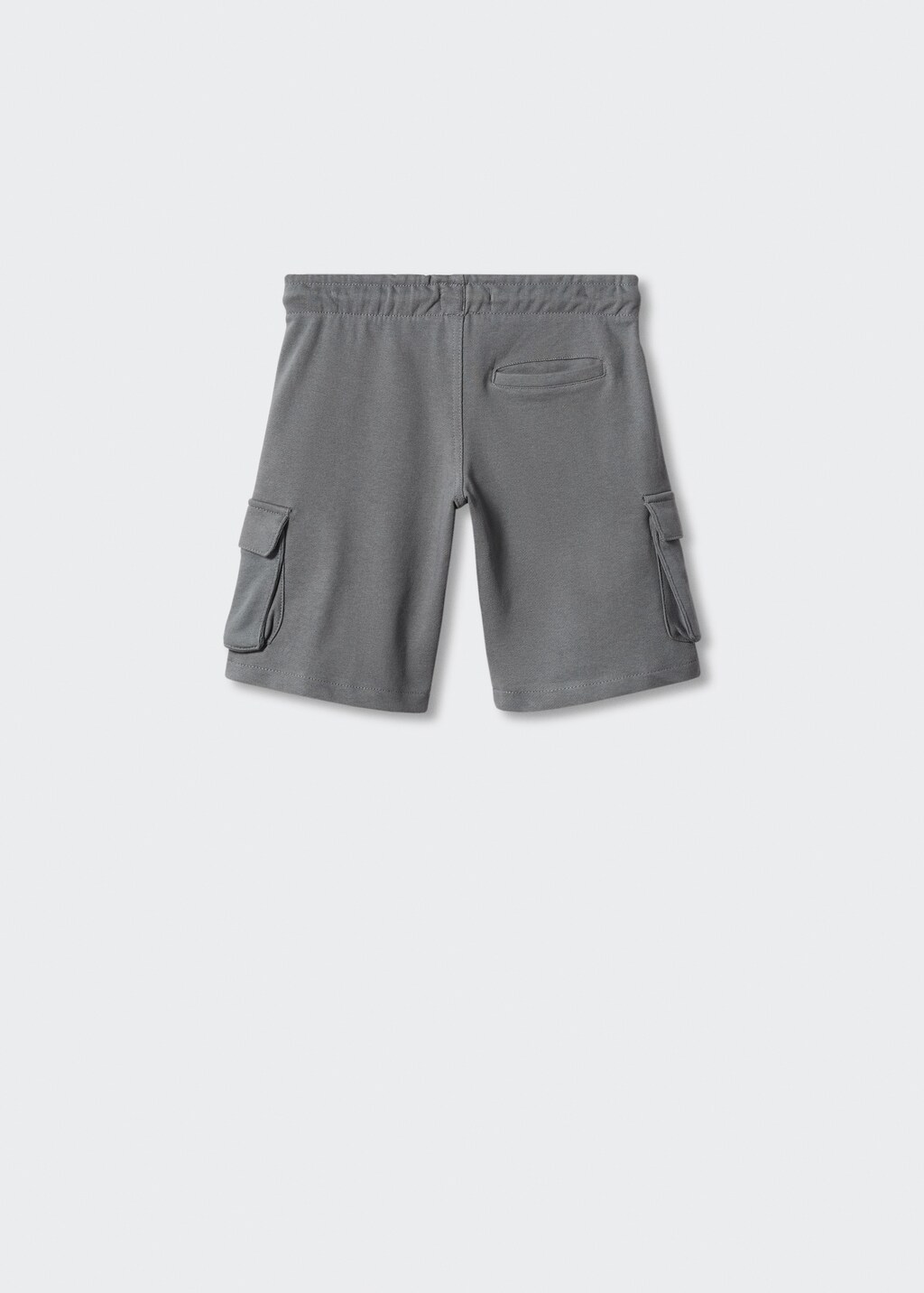 Cargo pockets Bermuda shorts - Reverse of the article