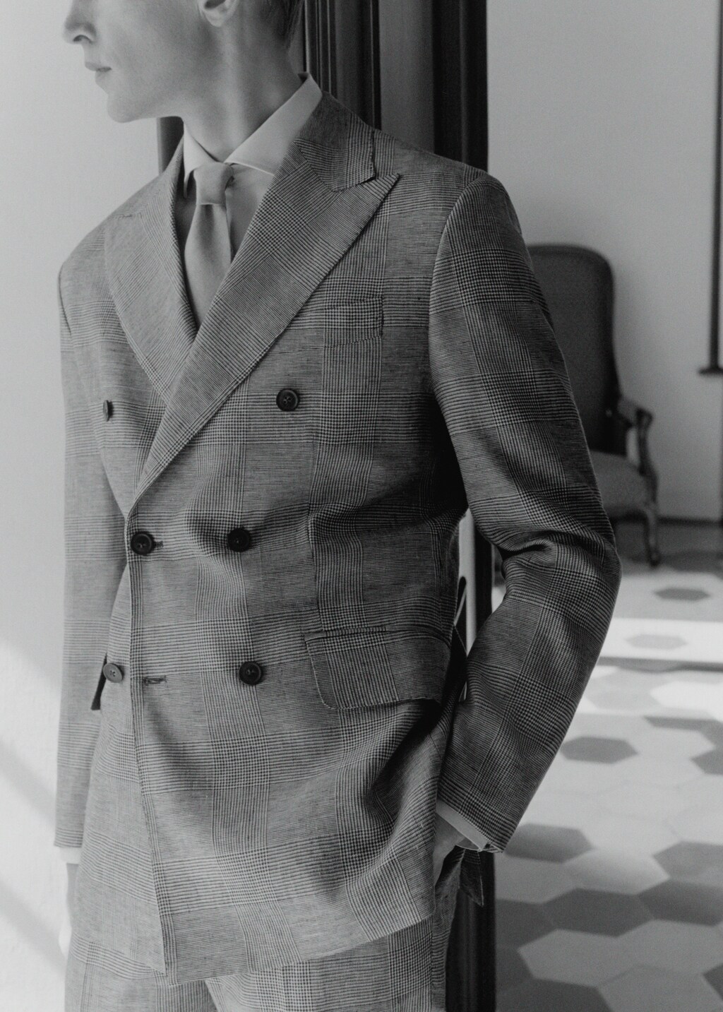 Check linen suit jacket - Details of the article 5