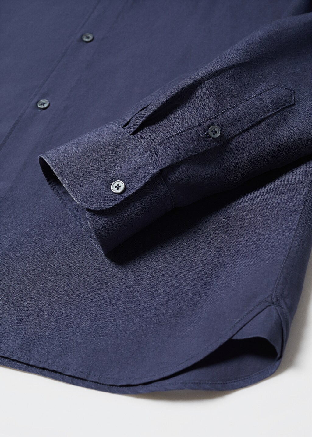 Light tencel-linen shirt - Details of the article 8