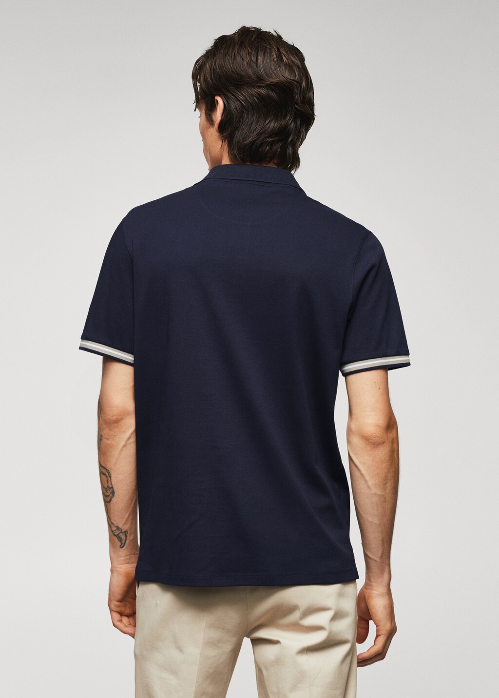 100% cotton polo shirt with contrast piping - Reverse of the article