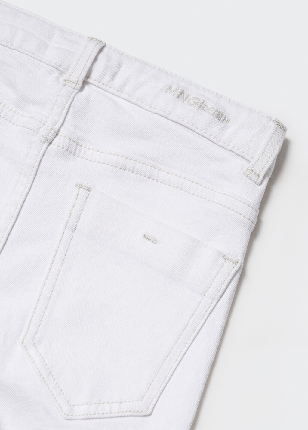 Flared finished jeans - Details of the article 8