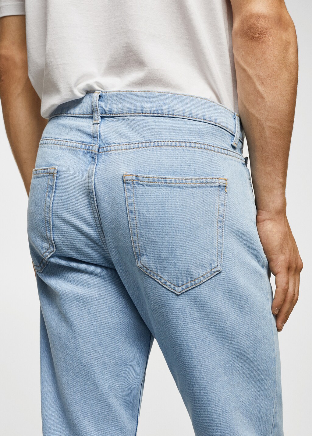 Lightweight light-wash tapered-fit jeans - Details of the article 6