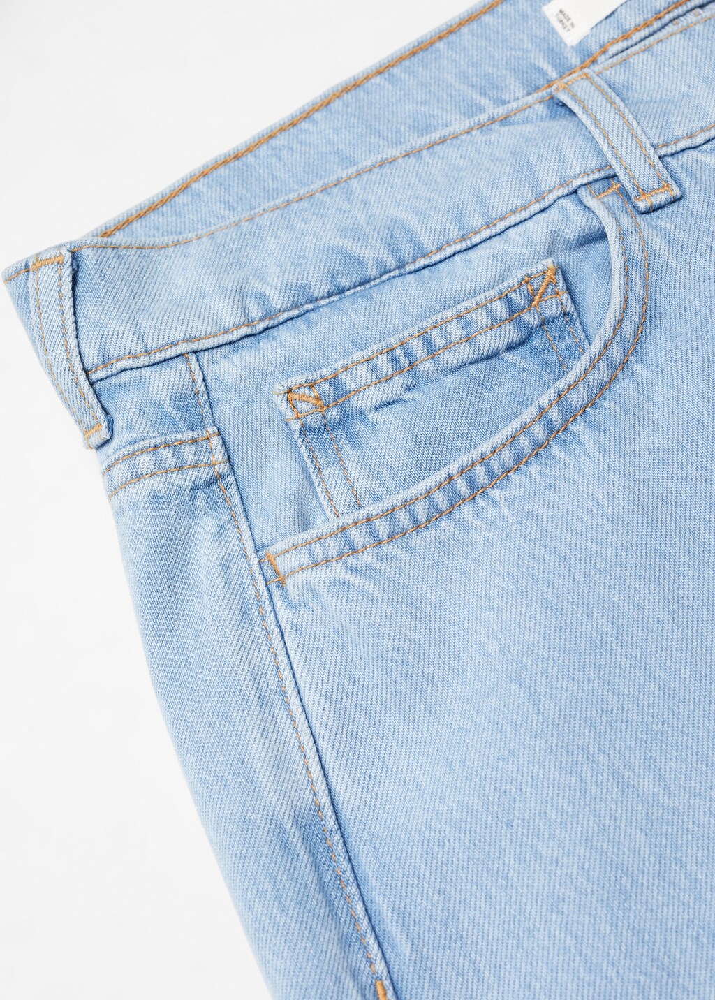 Lightweight light-wash tapered-fit jeans - Details of the article 8