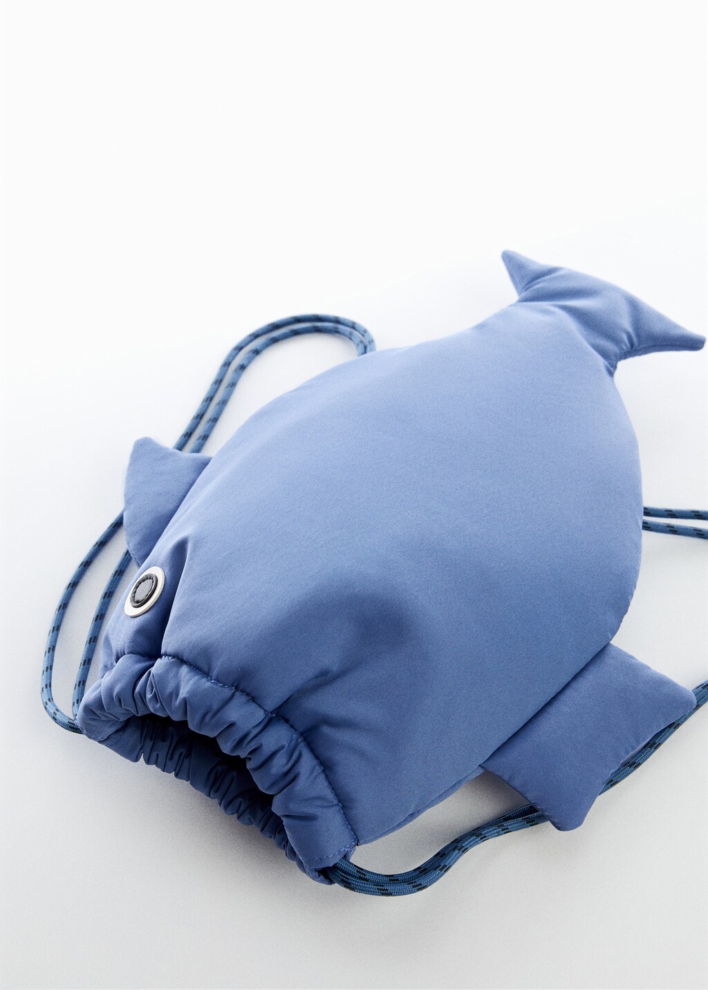 Shark backpack - Details of the article 1