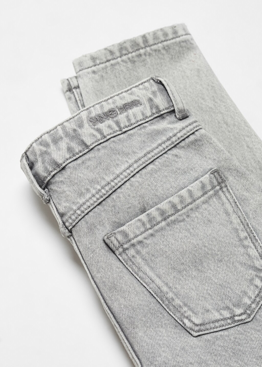 Cotton mom-fit jeans - Details of the article 8