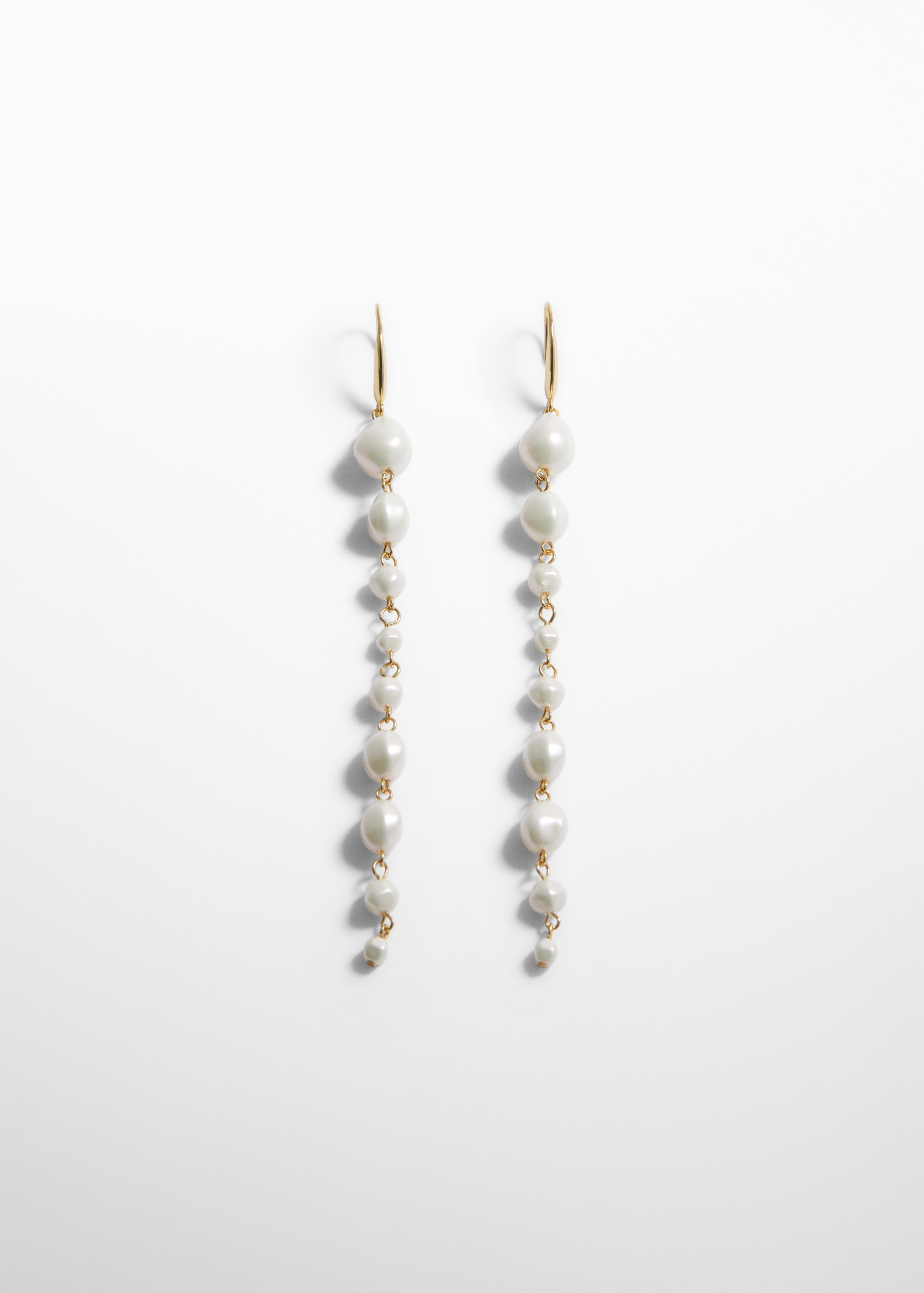 Pearl thread earrings - Article without model