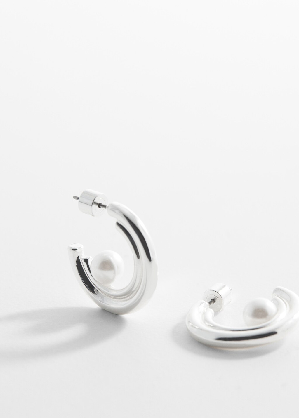 Pearl-detail hoop earrings - Medium plane