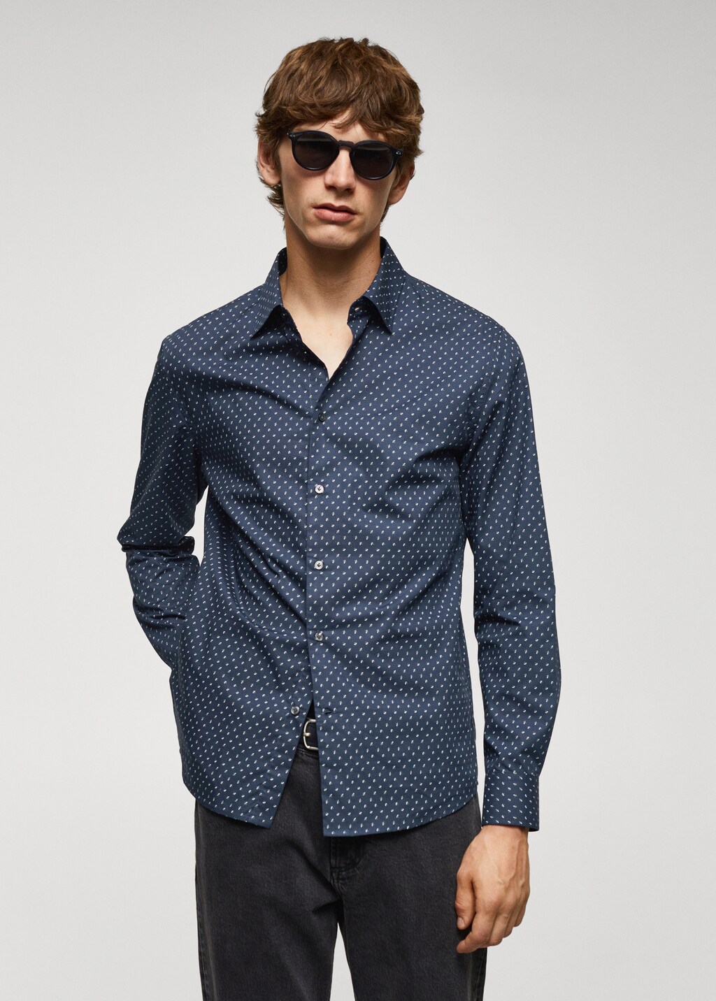 Camisa 100% cotó estampat micro fulles - Pla mig