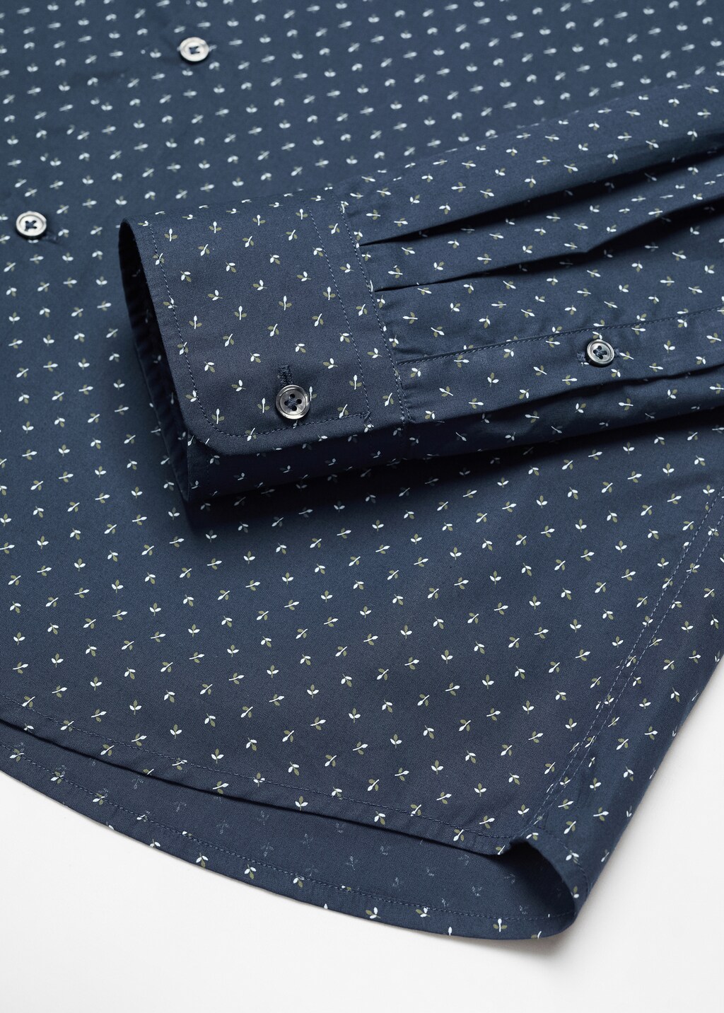 100% cotton shirt with micro-leaf print - Details of the article 8