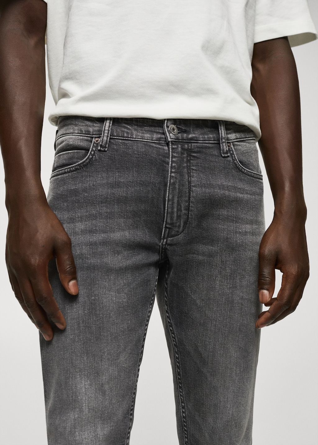 Jeans Tom tapered cropped - Detalle del artículo 1