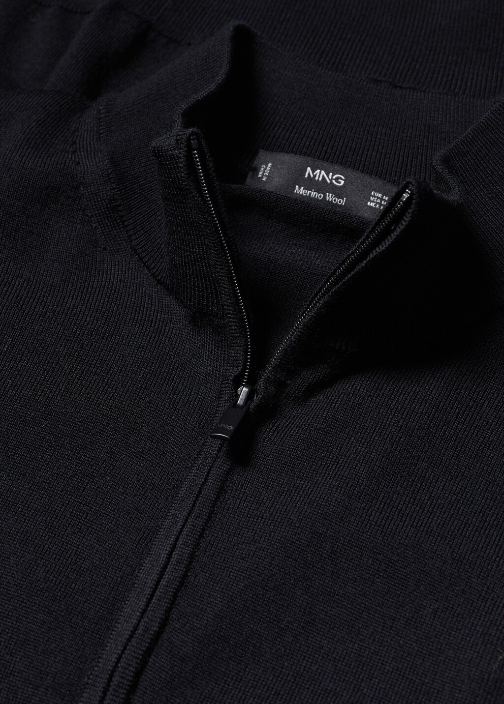 100% merino wool sweater with zip collar - Details of the article 8