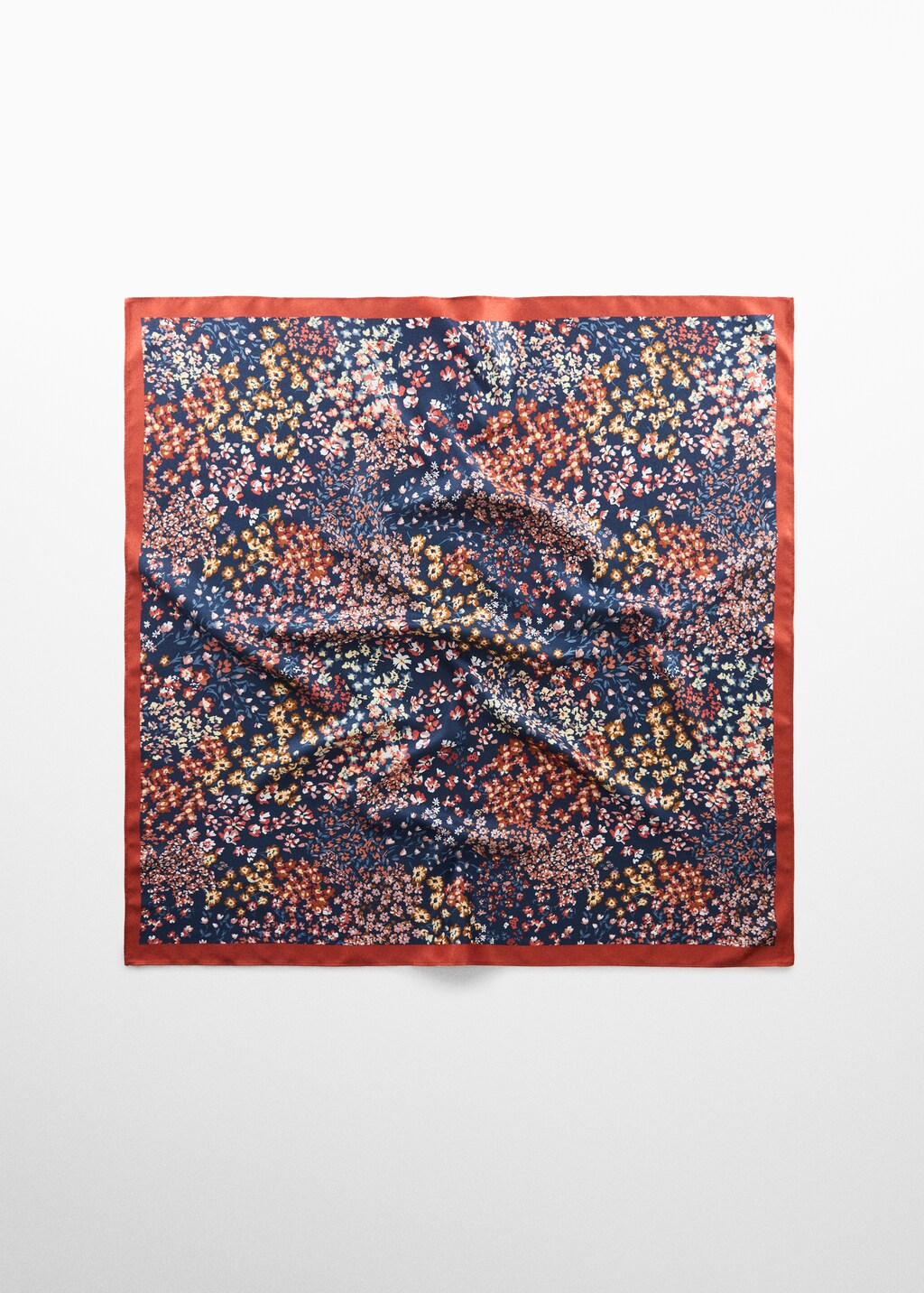 Foulard imprimé microfleurs - Article sans modèle