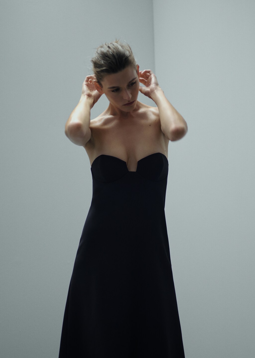 Strapless dress with sweetheart neckline - Details of the article 6