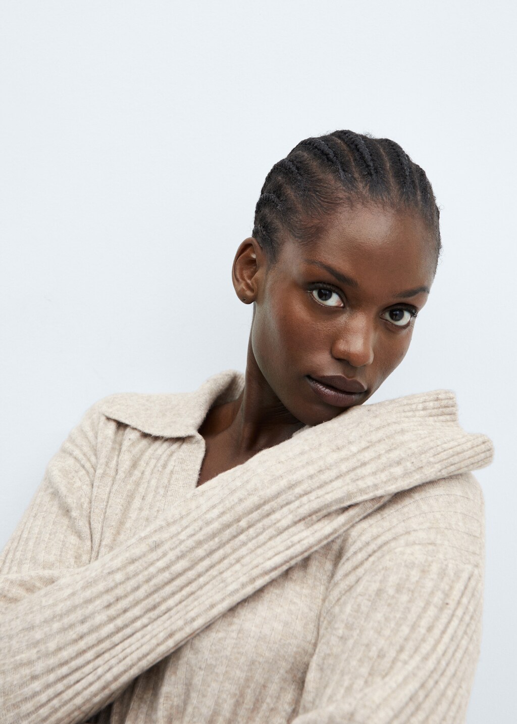 V-neck ribbed knit sweater - Details of the article 4