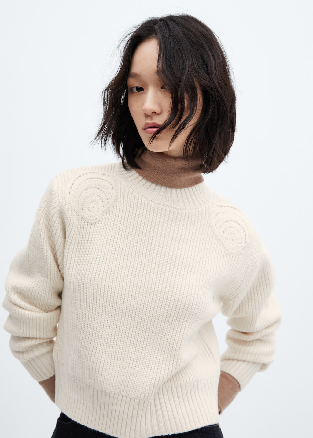 Perkins-neck sweater with shoulder detail - Details of the article 1