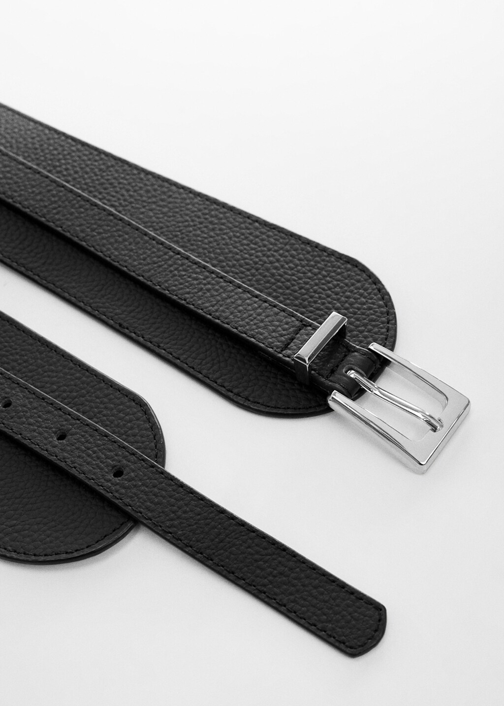 Wide leather belt - Details of the article 1