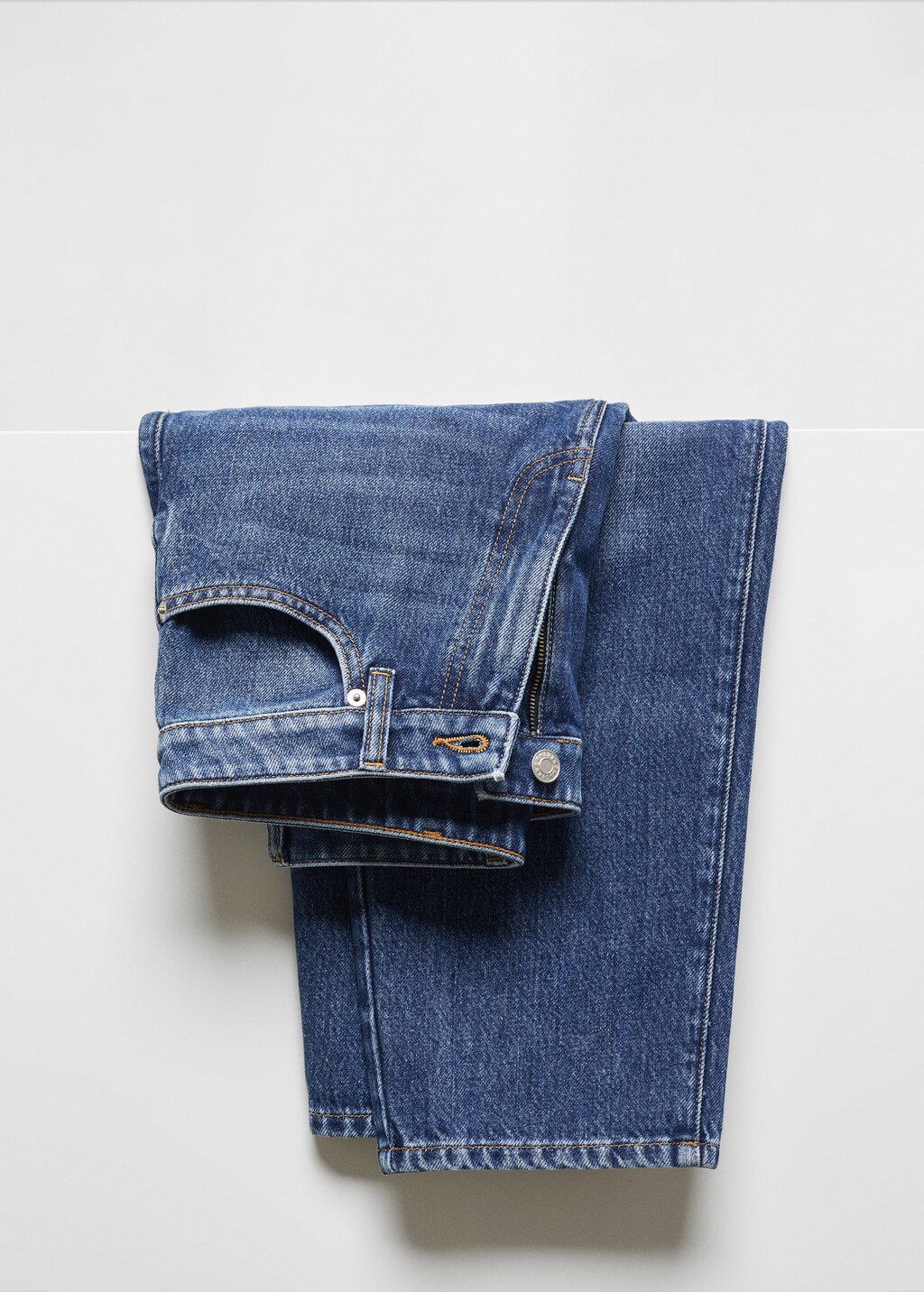 High-waist slouchy jeans - Details of the article 8