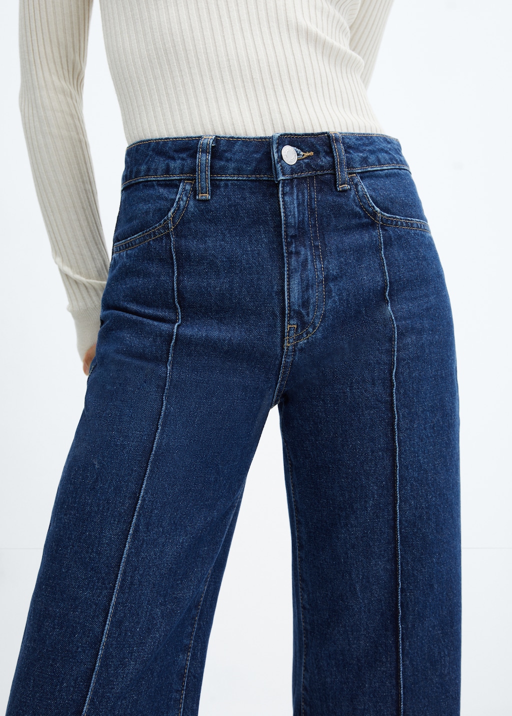 Wideleg jeans with decorative seams - Details of the article 6