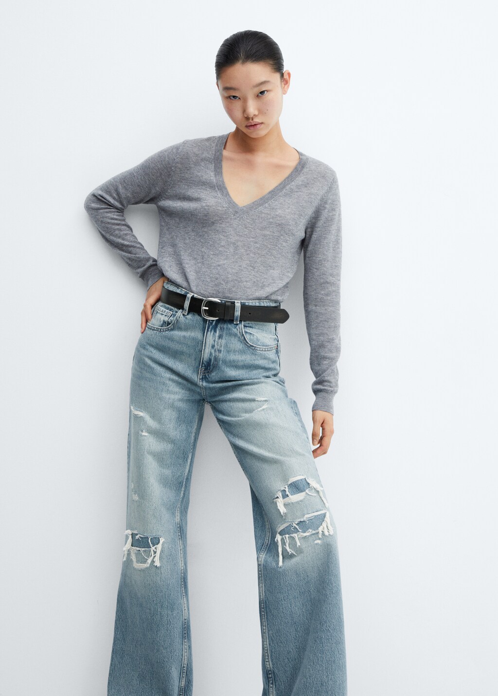 Decorative ripped wideleg jeans - Details of the article 1