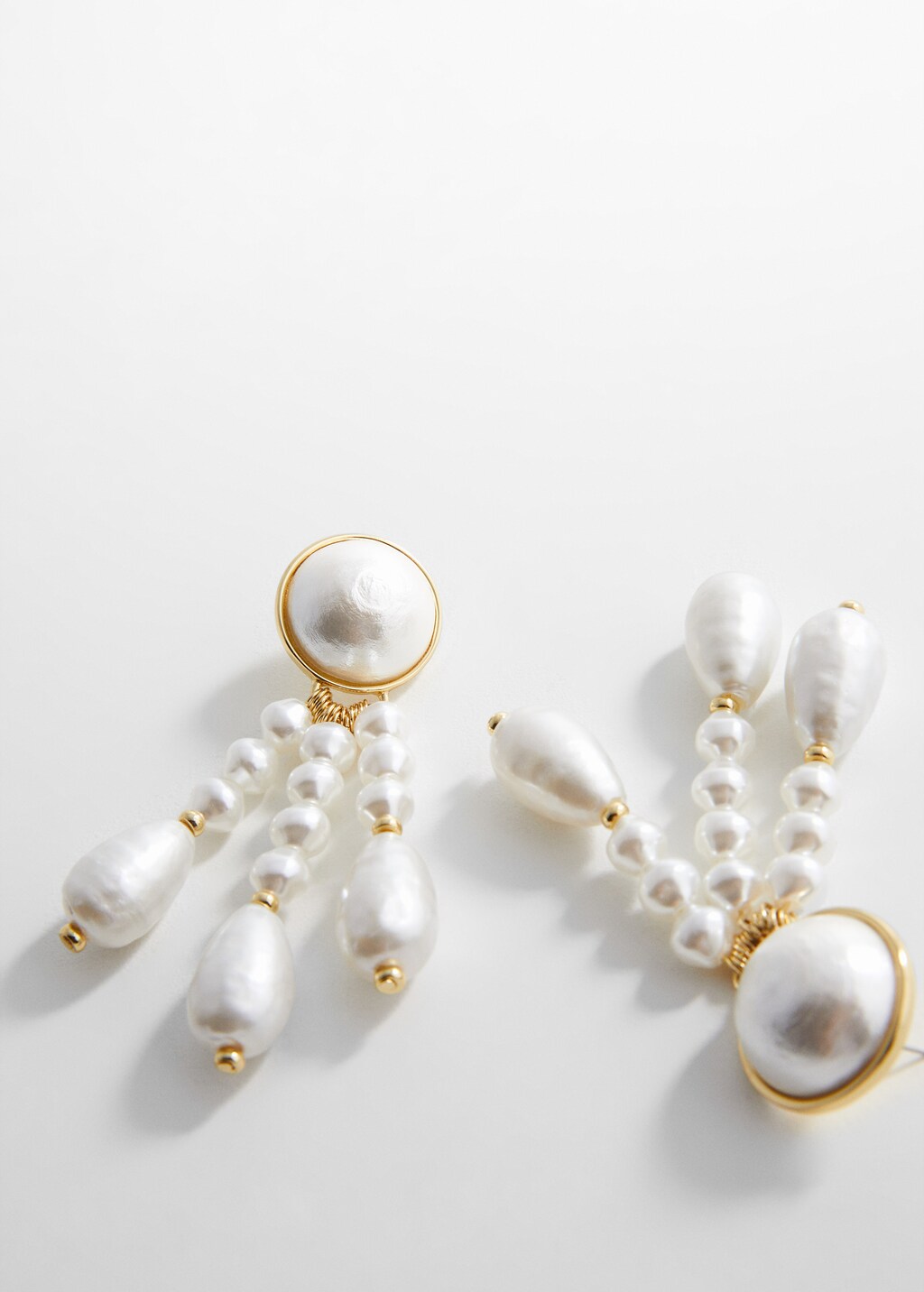 Pearl triple pendant earrings - Medium plane