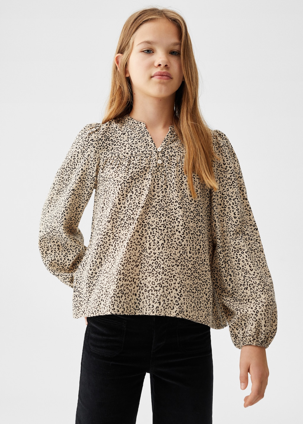 Blusa estampado leopardo - Plano medio