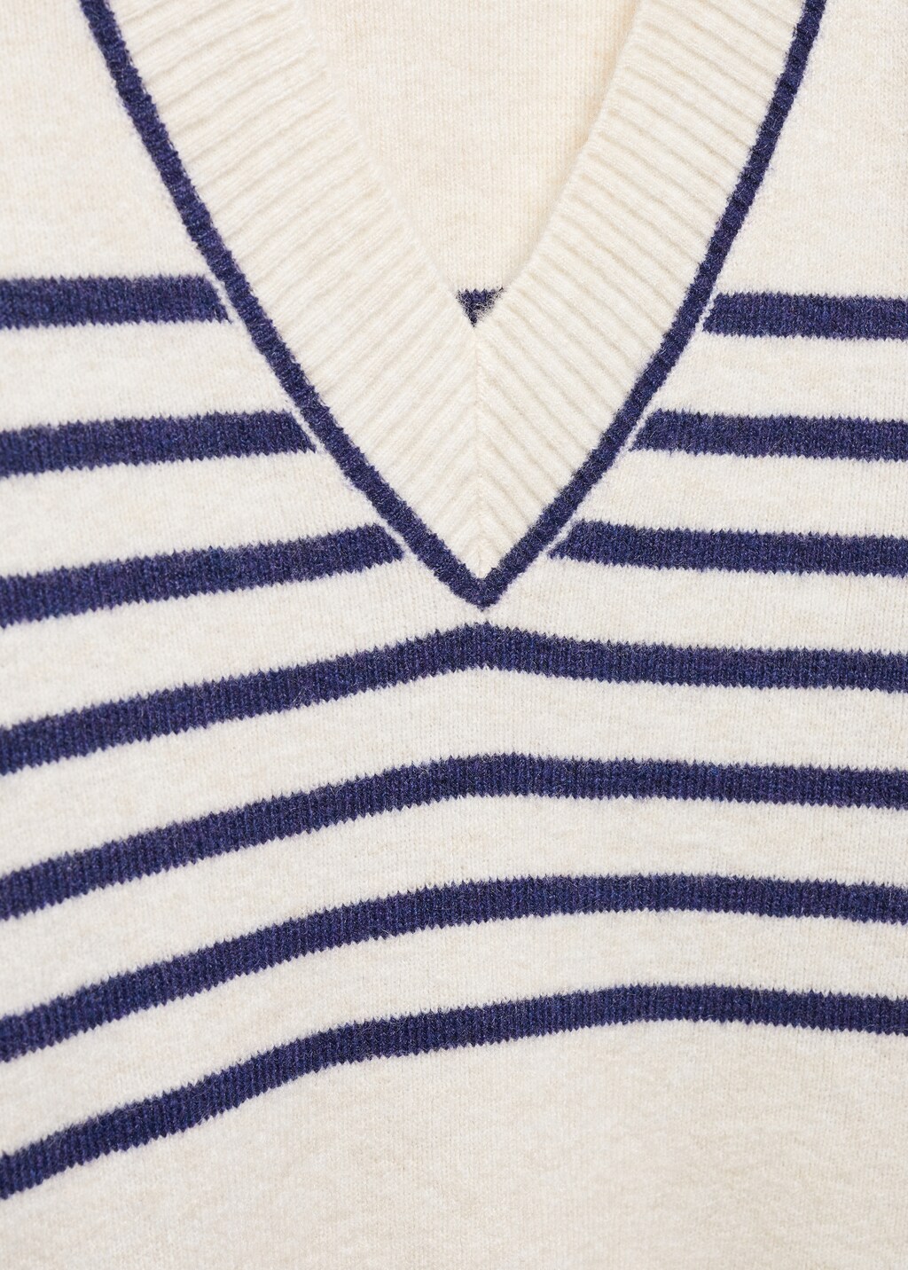 V-neck striped sweater - Details of the article 8