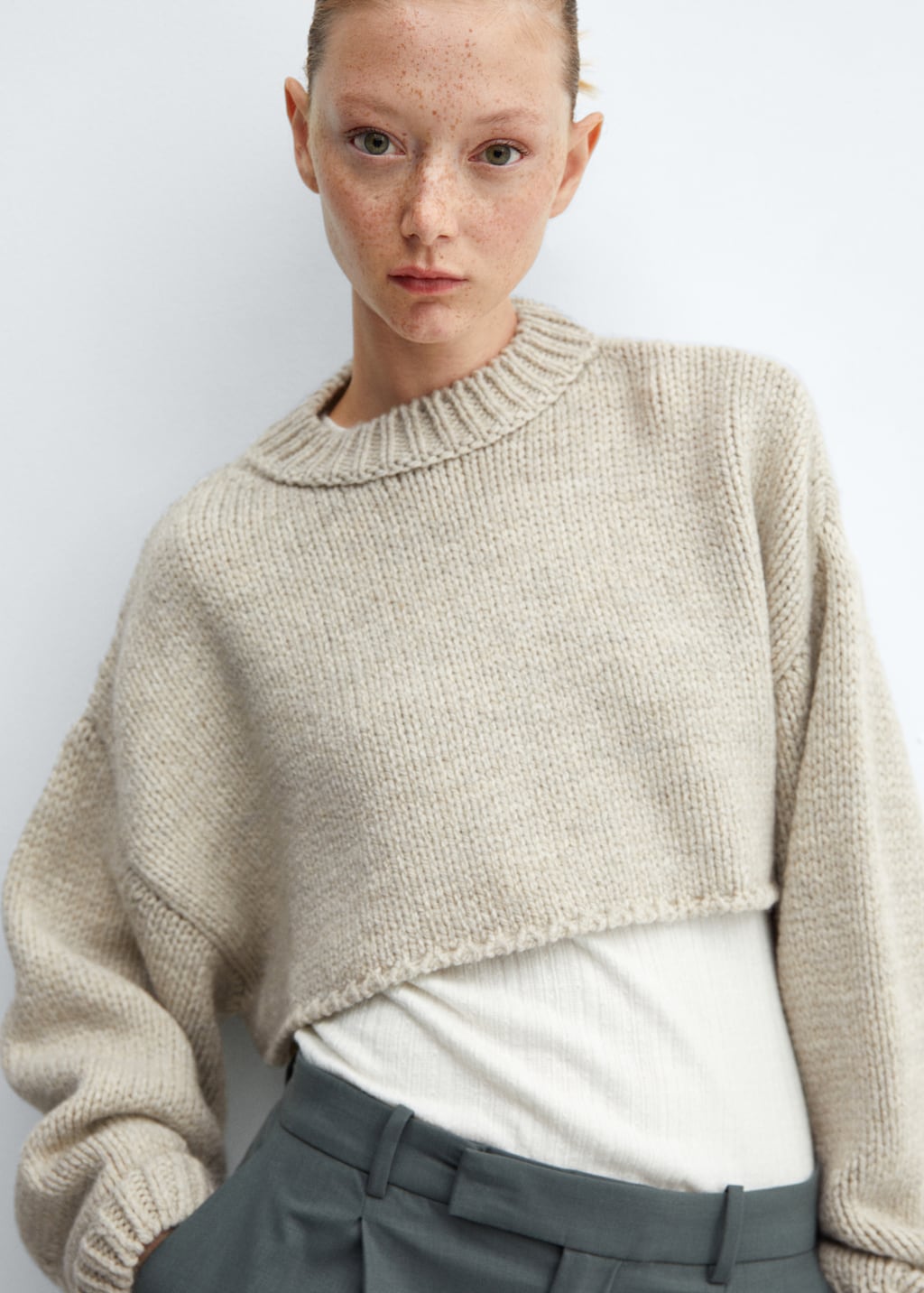 Round-neck cropped jumper - Details of the article 4