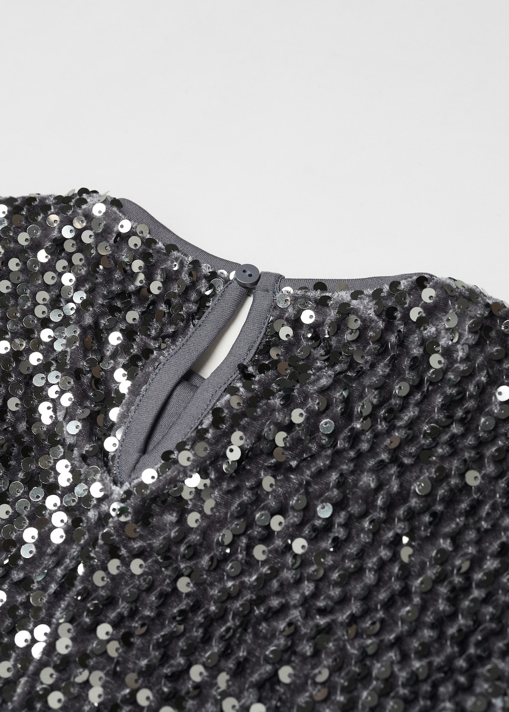 Sequined dress - Details of the article 8