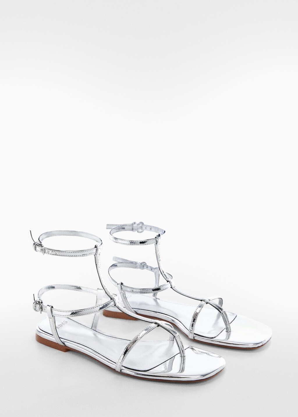 Strap sandals with buckle - Medium plane