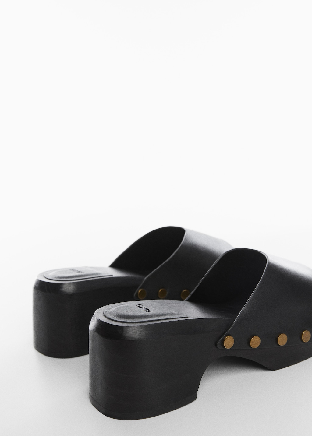 Studded leather clog - Details of the article 1