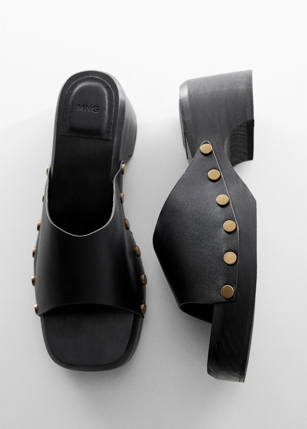 Studded leather clog - Details of the article 5