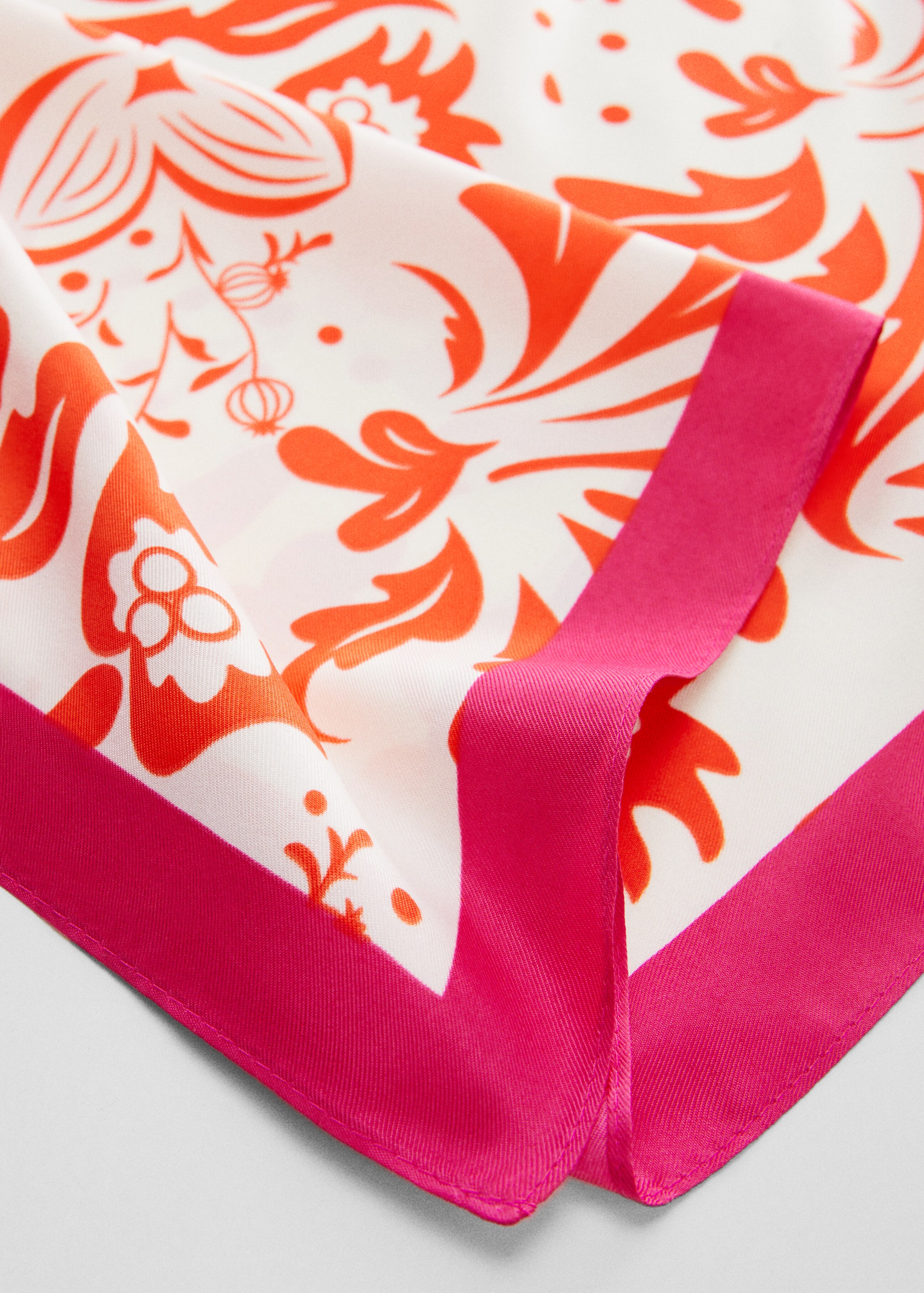 Printed satin scarf - Details of the article 1