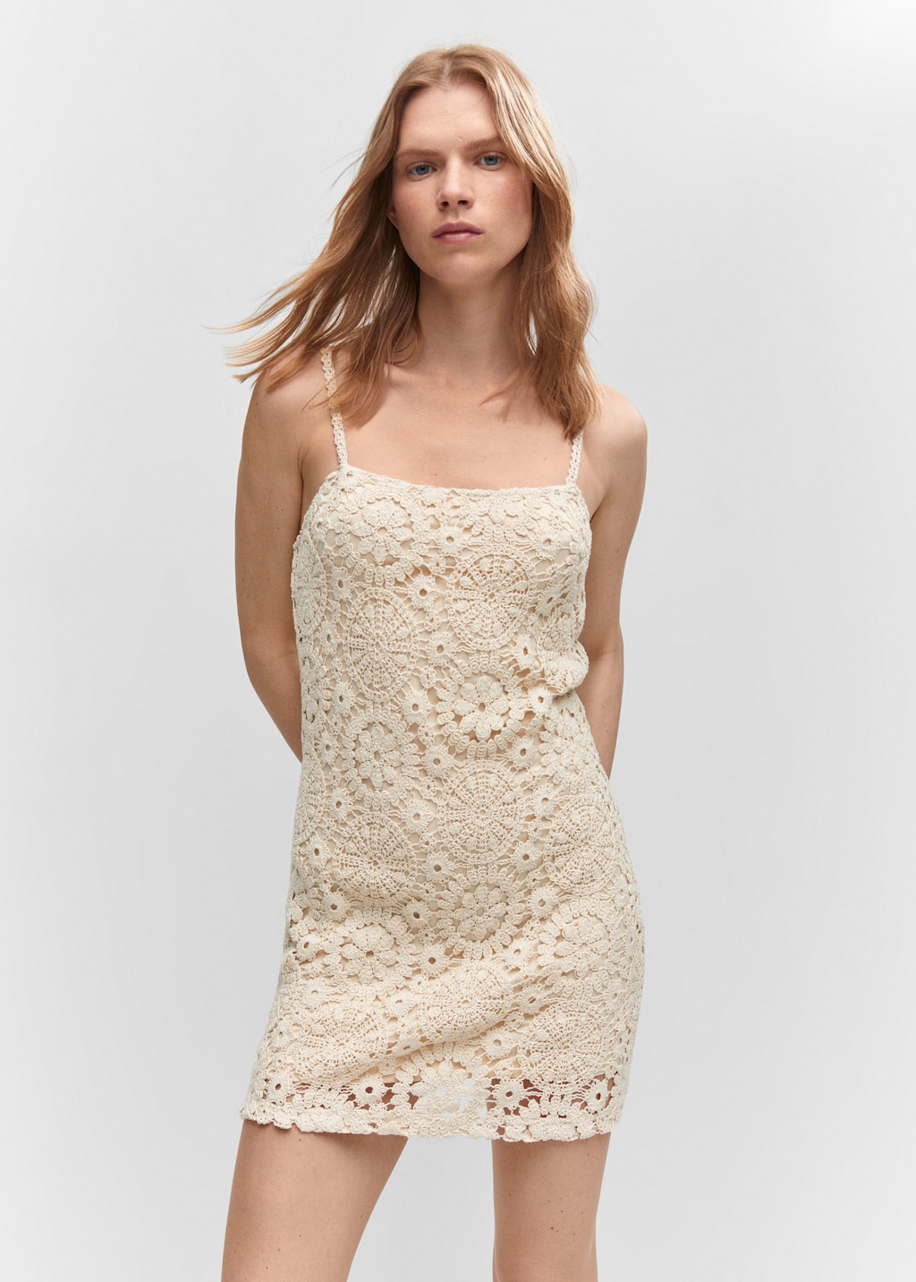 Crochet short dress - Medium plane