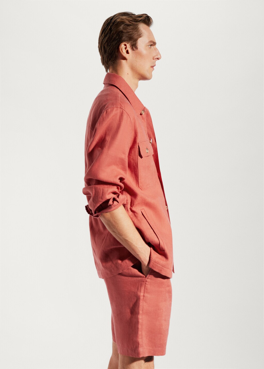 100% linen regular-fit overshirt - Details of the article 2